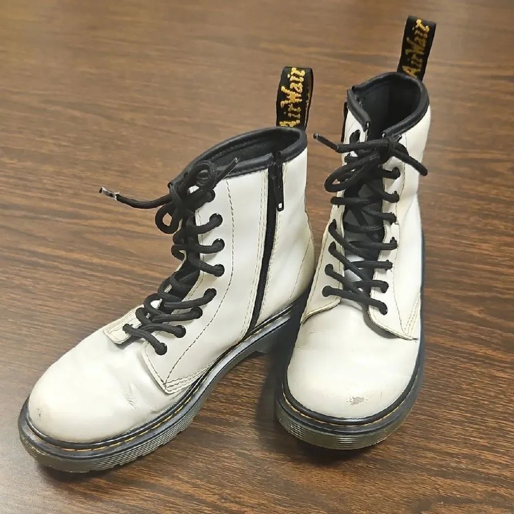 Dr. Martens 1460 Youth White Leather Combat Boots, Size US 3 / EU 34
